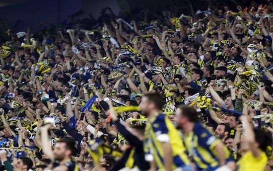 Nereden nereye! Fenerbahçe'nin golcüsü kasiyer oldu