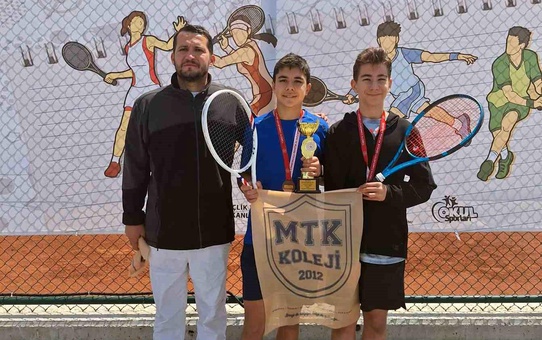 MTK Koleji Tenis Takımı Türkiye 4'üncüsü