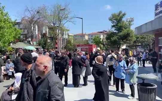 İstanbul'da 6.2 Büyüklüğünde Deprem