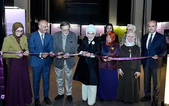 Emine Erdoğan, 'Saklı Kalanlar' sergisinin açılışını gerçekleştirdi