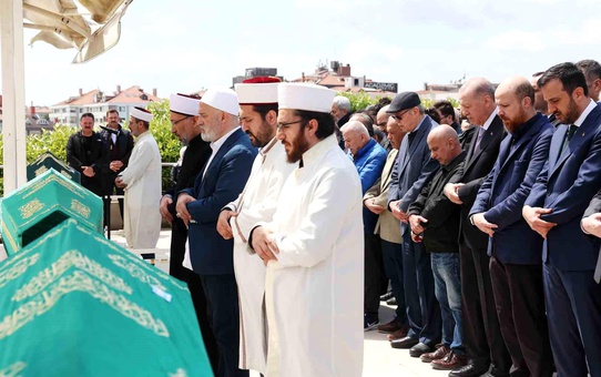Cumhurbaşkanı Erdoğan, Arapça öğretmeni Ahmet Karaman'ın cenaze namazına katıldı