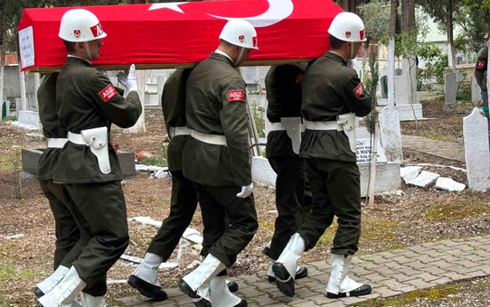 Soma'da Gazi Hasan Hüseyin Işık Son Yolculuğuna Uğurlandı