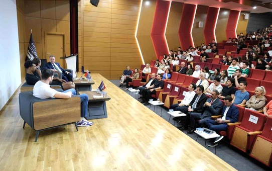 Bursaspor Basketbol Takımı Öğrencilerle Buluştu