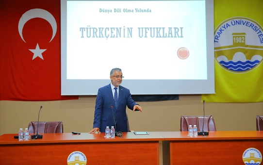 Türk Dili Bayramı'nda Konferans