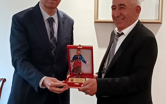 Karaşarlılar Derneği'nden Ali Arif Özzeybek'e Ziyaret
