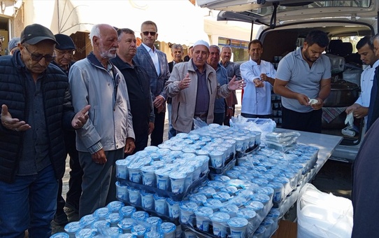 Dünya Çiftçiler Günü'nde Pilav İkramı