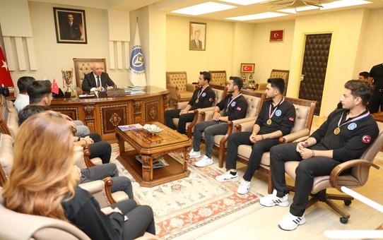 KİÜ AKUT Ekibi KKTC'de Birinci Oldu