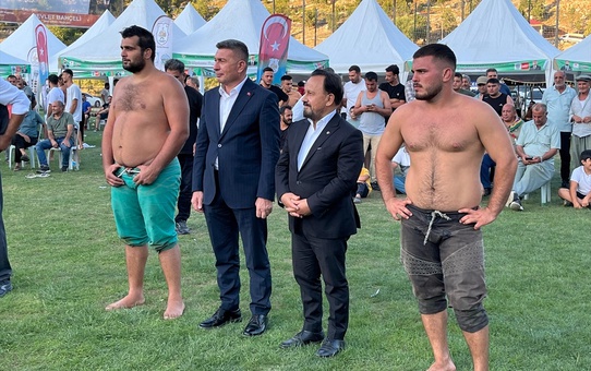 Karaisalı'da Kızıldağ Güreşleri Tamamlandı
