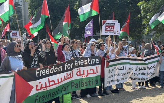 Berlin'de Filistin Destek Gösterisi