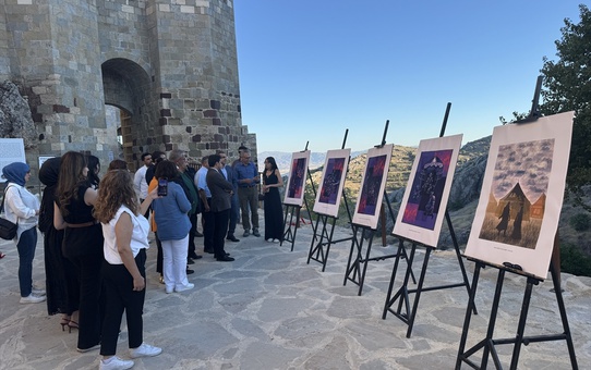 Harput Kalesi'nde Dede Korkut Sergisi Açıldı