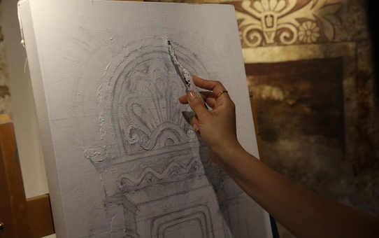 Çay ve Kahve ile Sanat Yapan Ressam: Esra Sönmez