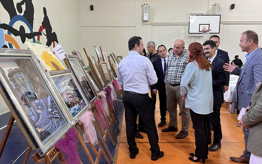 Hayrabolu'da Yıl Sonu Sergisi Açıldı
