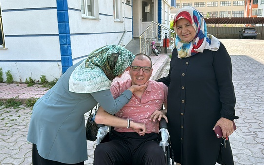 Mavi Kapak Kampanyası’ndan Bayram Hediyesi