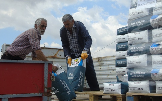 İslahiye'de Soja Tohumu Dağıtımı Yapıldı