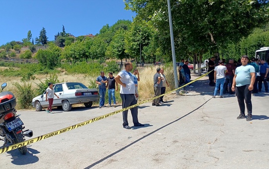 Safranbolu'da Devrilen Otomobilde 1 Yaralı