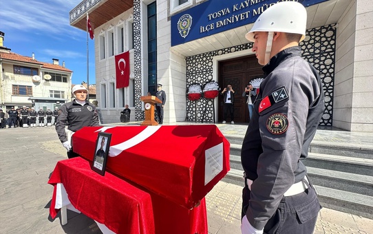 Kazada Hayatını Kaybeden Polis Adayı Toprağa Verildi