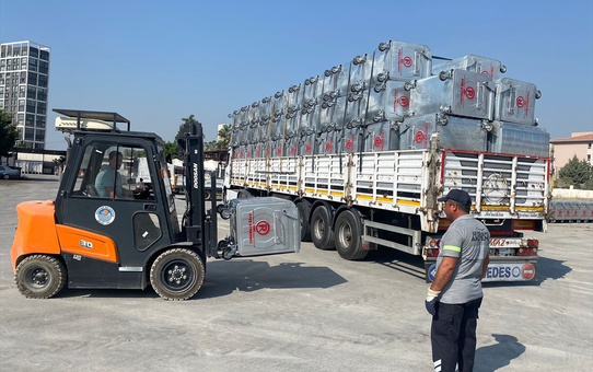 Mersin'de 250 Yeni Çöp Konteyneri Alındı