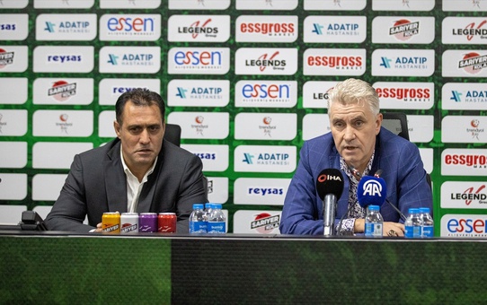 Serhat Sütlü Sakaryaspor'un Yeni Teknik Direktörü