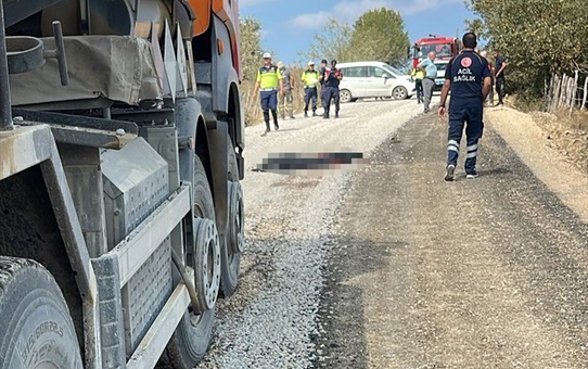 Kamyon Altında Kalan İşçi Hayatını Kaybetti