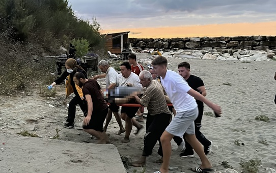 Ayancık'ta Denize Düşen Kişi Hayatını Kaybetti