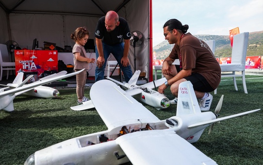 Çanakkale'de Savaşan İHA Yarışması Devam Ediyor