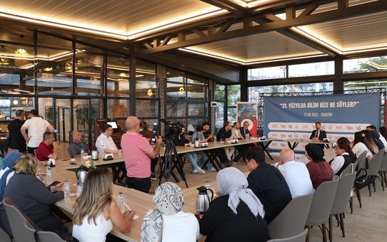 Bilim Kafe Trabzon'da düzenlendi