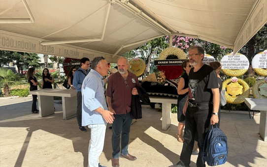 Pınar Kür Son Yolculuğuna Uğurlandı