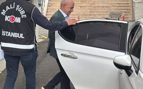 Büyükçekmece Belediye Başkanı Akgün'den evinden çıkan balya balya paralara yanıt: Oğlumun