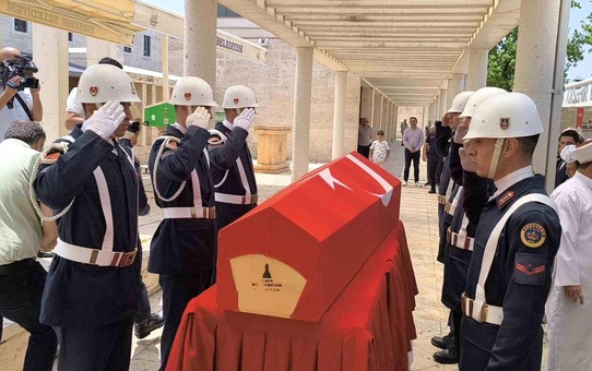 Trafik Kazasında Jandarma Çifti Hayatını Kaybetti