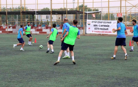 Eyyüp Cenap Gülpınar UEFA C Antrenör Eğitim Programı Şanlıurfa'da Başladı