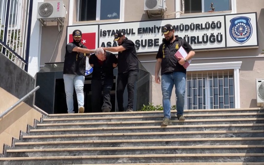  17 yaşındaki kıza cinsel istismarda bulunan 72 yaşındaki 'Cinci hoca' yakalandı