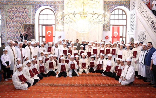 Düzce'de 41 Genç Hafızlık Belgesi Aldı