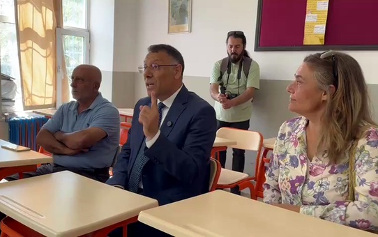 Rektör Ekrem Gürel, Öğretmeniyle Buluştu
