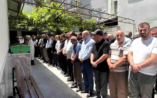 Kelebek Hastası Elif Sultan Karabayır Hayatını Kaybetti