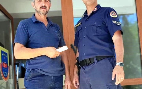 Yangın Söndürürken Bulduğu Parayı Teslim Etti