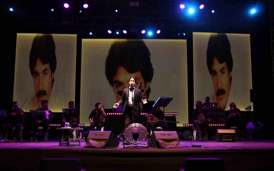 Şahin Kendirci DENİZLİ'de Unutulmaz Bir Konser Verdi