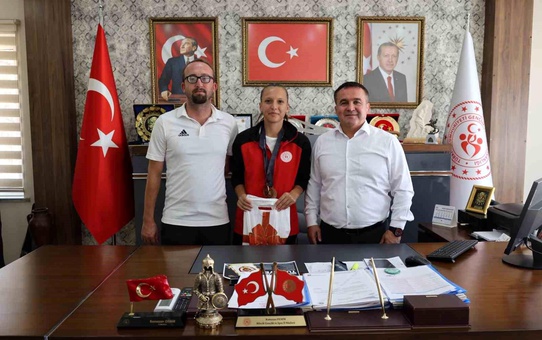 Ayla Köse, İzmir'de Üçüncülük Elde Etti