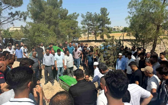Fırat Nehri'nde Boğulan Kız Kardeşler Yan Yana Defnedildi