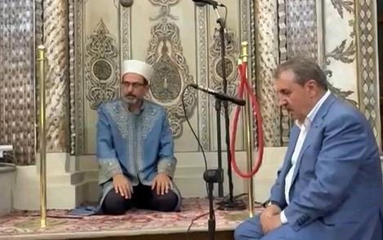 Destici, Bursa'da Camide Haşr Suresi Okudu