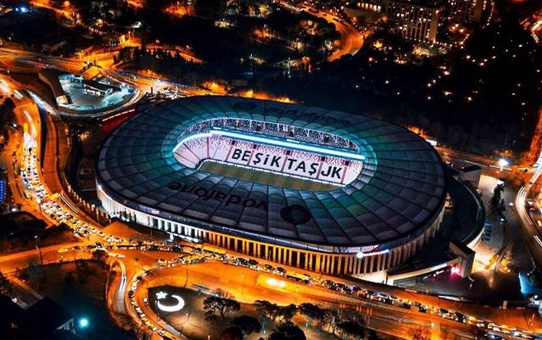 Beşiktaş'ın eski yıldızı milyonlarca lira dolandırıldı