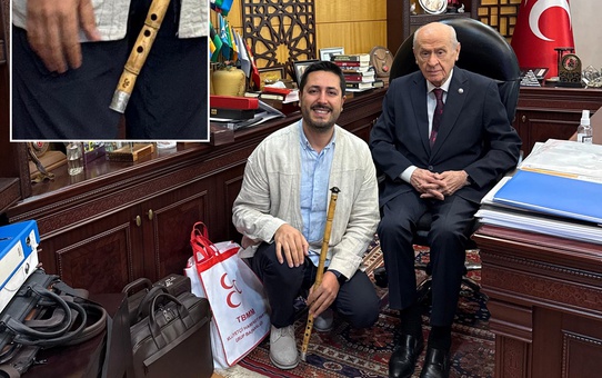 Şehit teğmenin 'ney'i Devlet Bahçeli'ye emanet edildi
