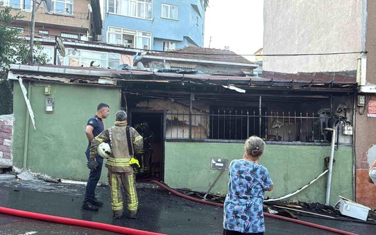 Sarıyer'de Yangın: 2 Kardeş Ağır Yaralı