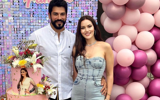 Fahriye Evcen'i yıldız yapan o tesadüf! Tatil için geldiği Türkiye'de hayatı değişti