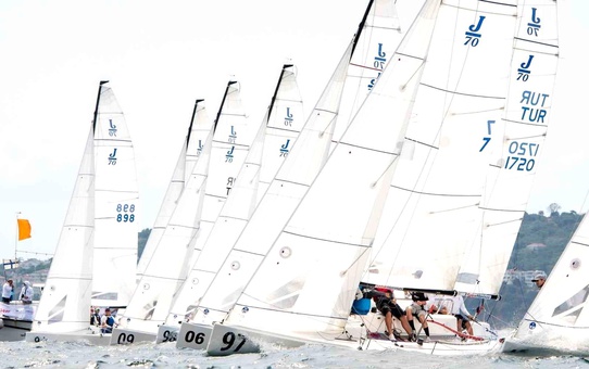 Rüzgarla Yarış: 13. TAYK-Eker Olympos Regatta Başladı