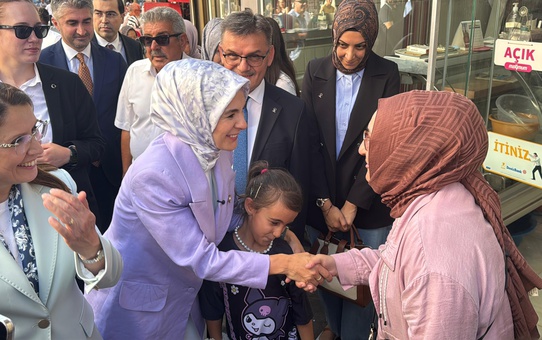 Bakan Göktaş'tan Esnaf ve Kadın Ziyareti