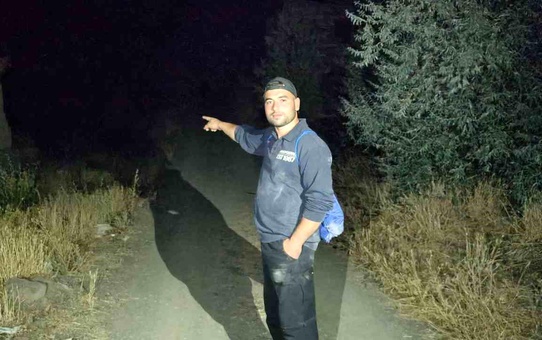 Cinlerin sardığı söylenen köyde sabahladı! Evlere besmele ile girdi