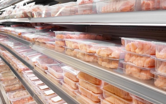 Ünlü zincir market raflarında yer alan tavuk ürününü geri çağırdı