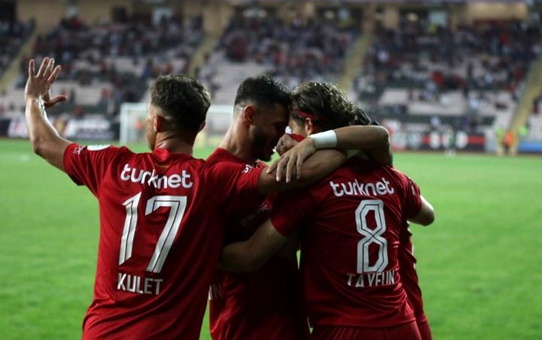 Eskişehirspor Lig'de Galip