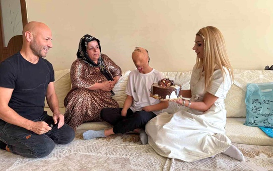 Umudun Ziyareti: Serkan'a Sürpriz