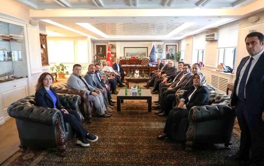 AK Parti Milletvekili Mevlüt Kurt, Melikgazi Belediyesi’ni Ziyaret Etti